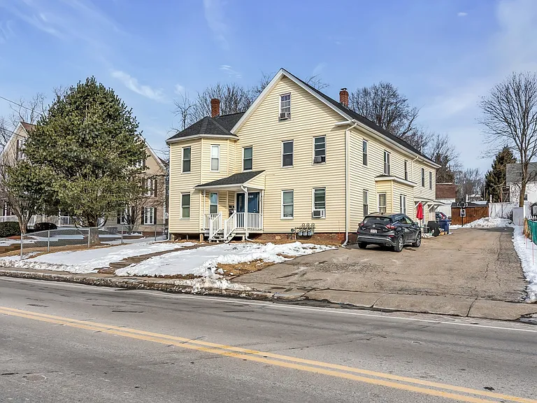 N Main St — Photo 2