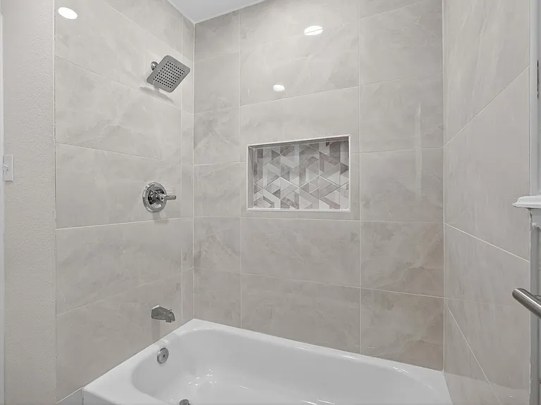 1221 Cedar Post Ln #8A — Photo 15