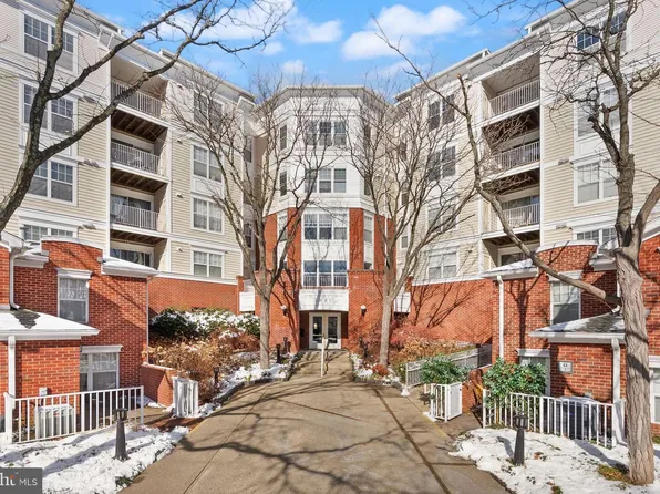 1625 International Dr Unit 305, Mc Lean, VA 22102