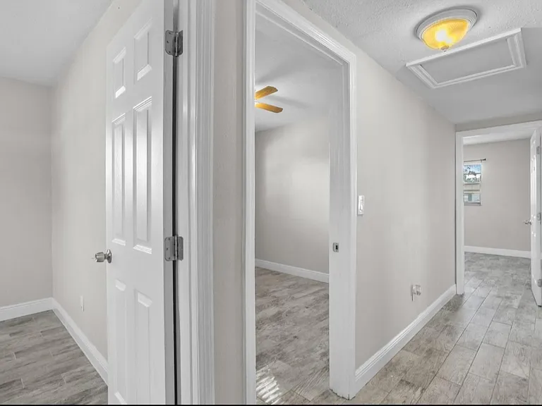 405 Poinciana Cir #1 — Photo 12