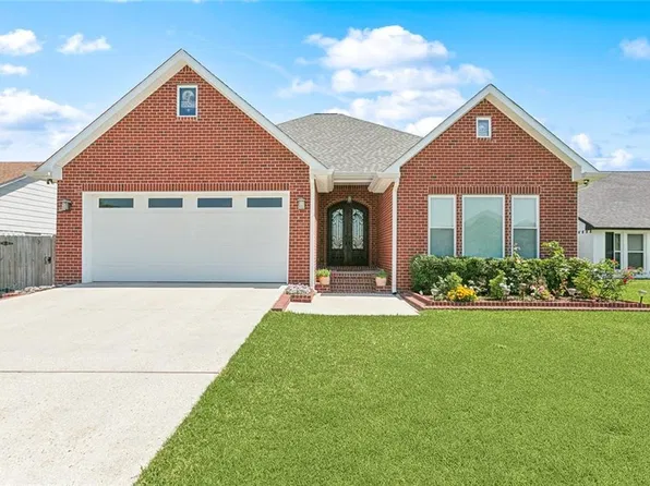 15 Shearwater Dr, La Place, LA 70068