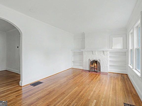 2nd image of 267 Cambridge Ave