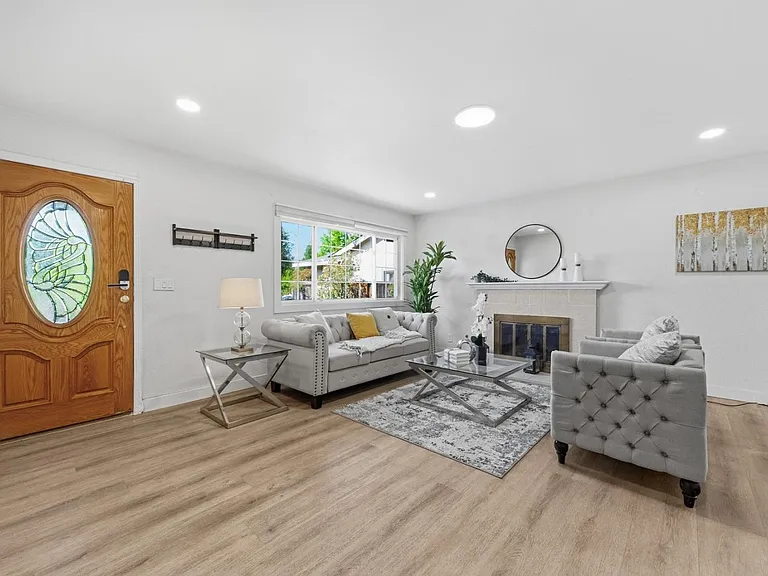2602 Pendragon Ln — Photo 4