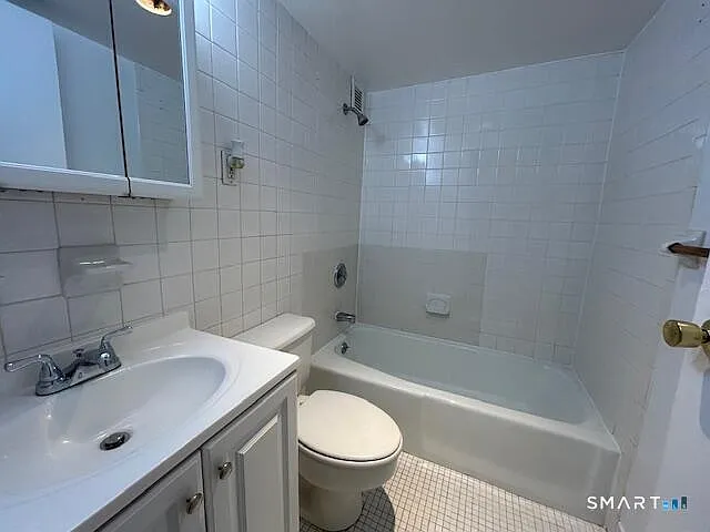 87 Glenbrook Rd #S — Photo 5