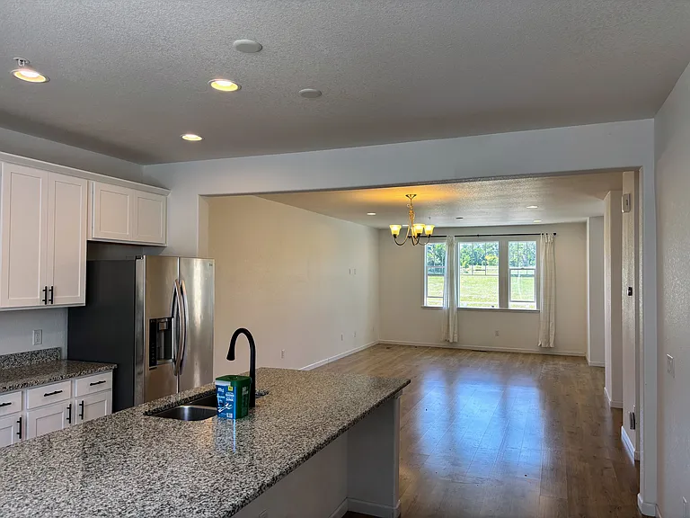 Open living/family room(2nd Floor)