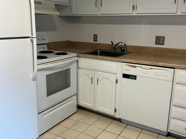 375 Sunset Ave APT 2