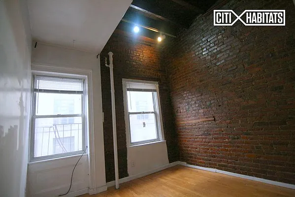 Rented by Citi Habitats | media 43