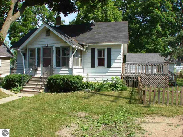 317 E Marshall St, Alma, MI 48801