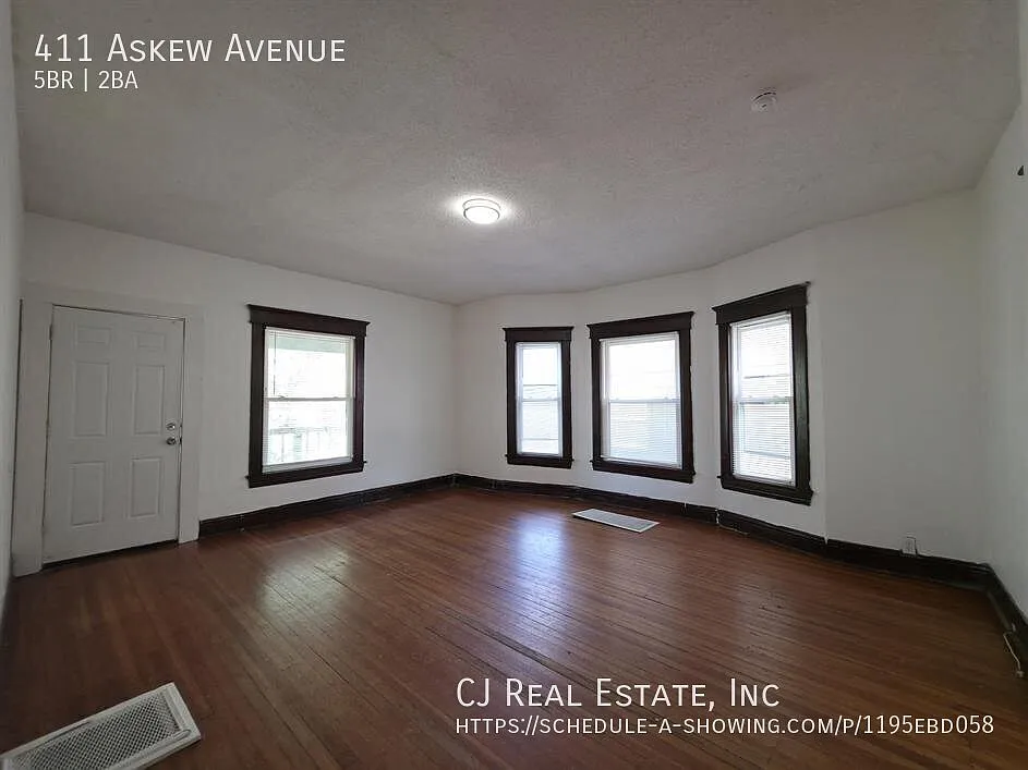 5 bed, 1.5 bath, $1,595 — Photo 3