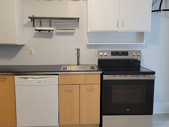 fully equipped ikea kitchen