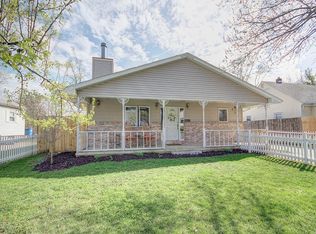213 Hessel Blvd, Champaign, IL