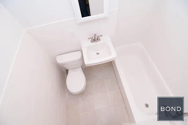 Rented by Bond New York | media 16