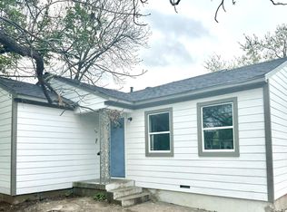 1805 Willow St, Grand Prairie, TX 75050