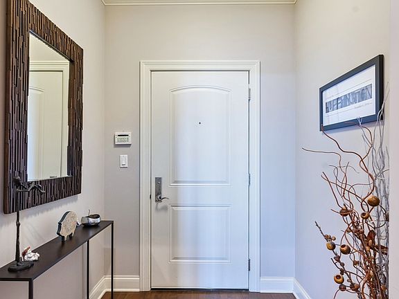 2nd image of 2811 N Bell Ave Unit 406