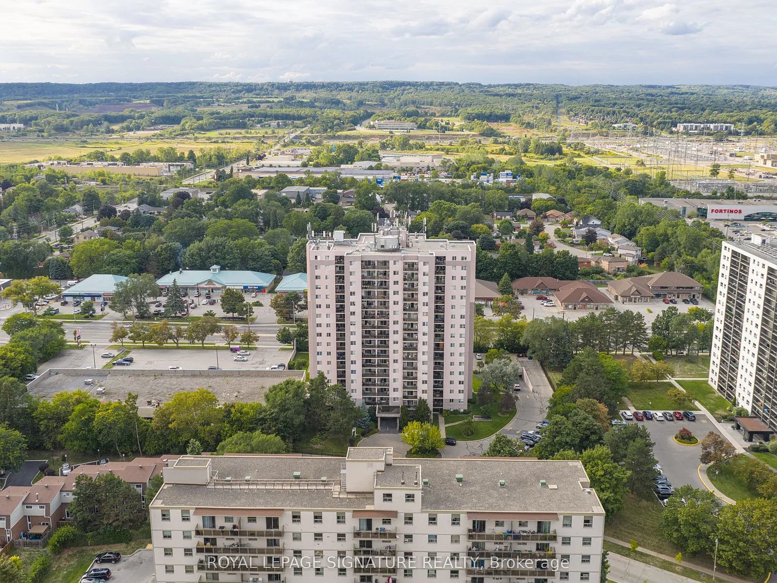 2 bed, $2,500 — Photo 3