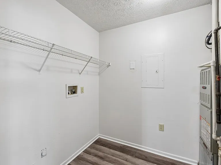 Crescent Village — Photo 74