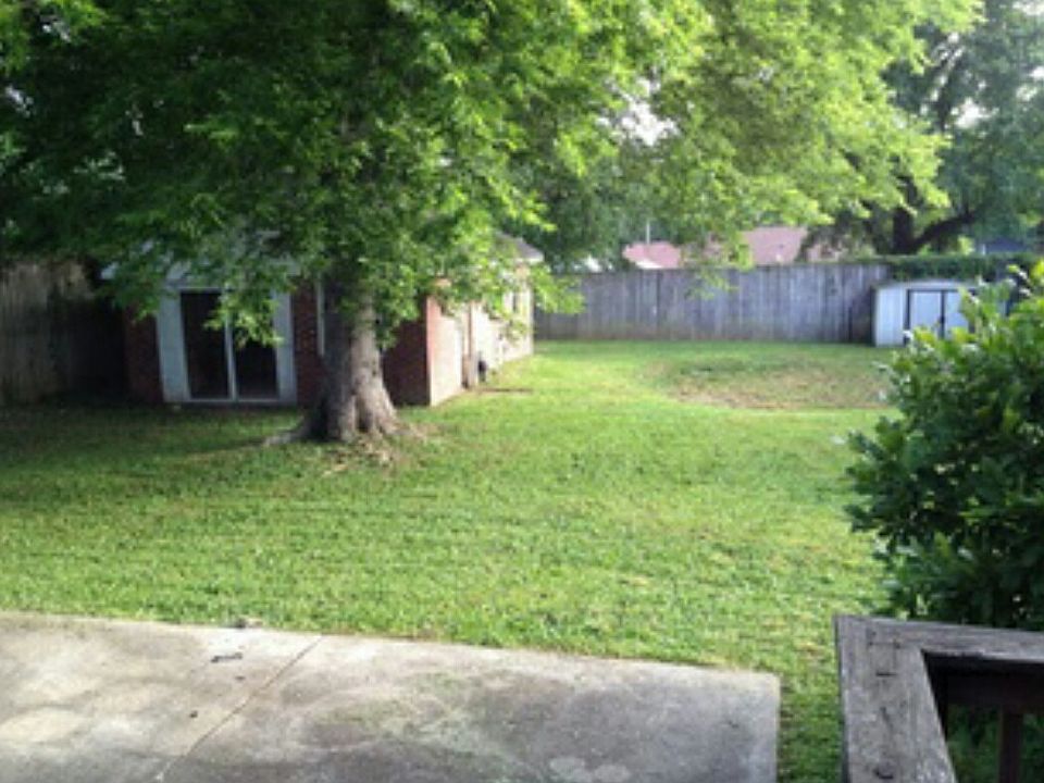 2nd image of 68 Lyle Ln