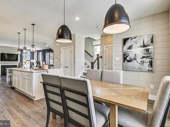 7th image of this home