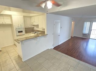 810 S Kingsley Dr #206, Los Angeles, CA 90006