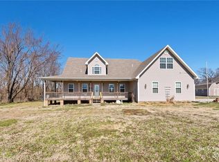 13810 Roland David Rd, Pea Ridge, AR 72751