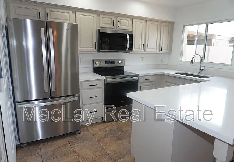 6837 E Osborn Rd #F — Photo 3