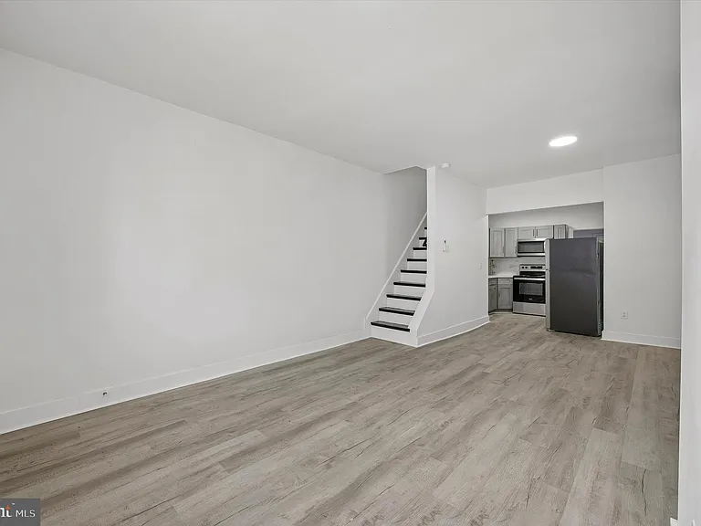 2522 N Opal St — Photo 3