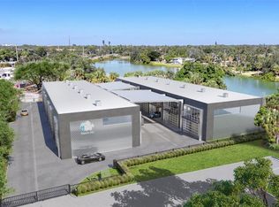 5755 Bessie Dr #8, Sarasota, FL 34233