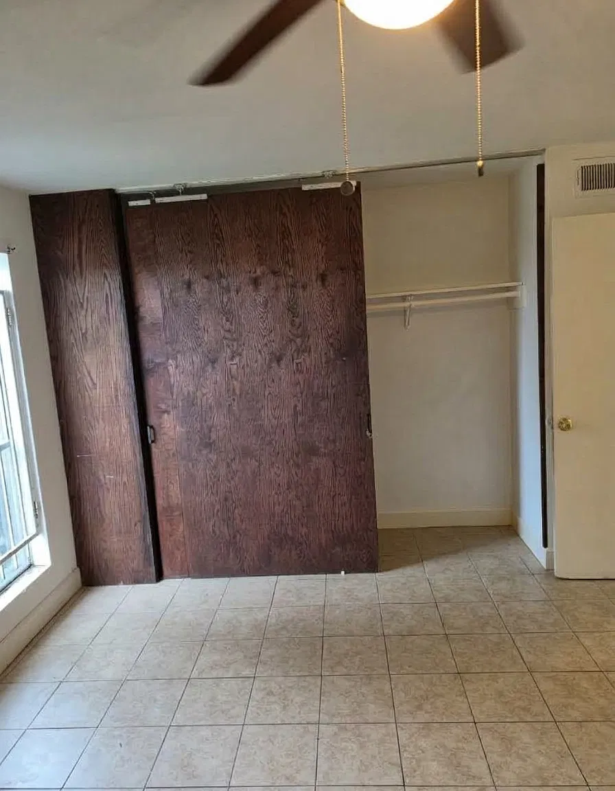2 bed, 1002 sqft, $1,100 — Photo 3