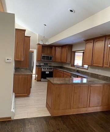 4th image of 8320 Kimber Ln