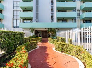 1825 W 44th Pl APT 511, Hialeah, FL 33012