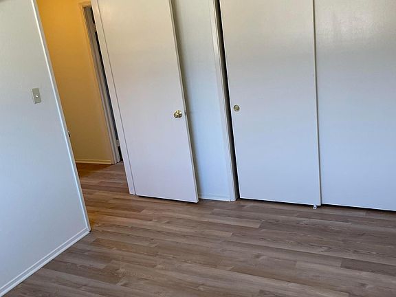 5th image of 418 Grand Blvd #10