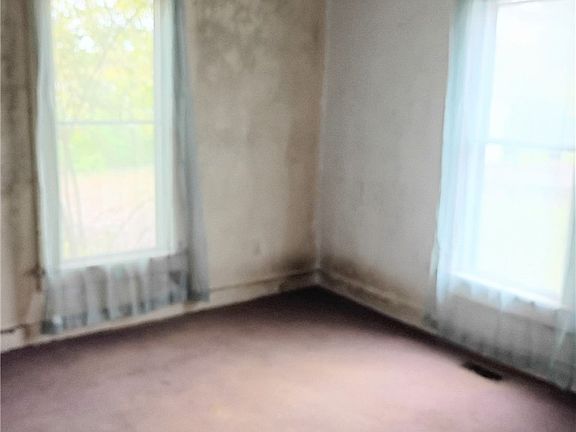 2nd image of 2035 Wesleyan Rd