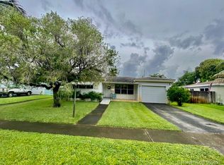 206 N 31st Ct, Hollywood, FL 33021