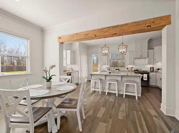 5048 Myrtle Trail Dr, Baton Rouge, LA 70820