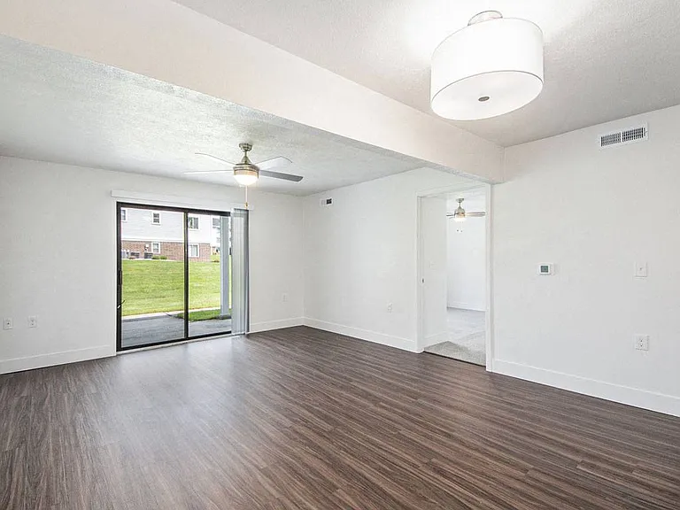 The Crossings Apartments — Photo 38