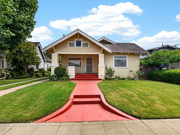 4th image of 1030 W Vernal Way