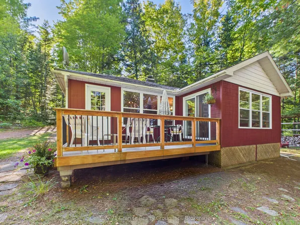 1045 Heritage Ln, Algonquin Highlands, ON K0M 1J1