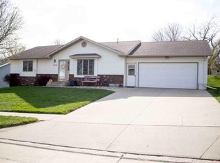 1015 Amy Ave, Carroll, IA 51401