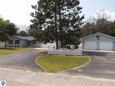 2676 Caribou Trl, West Branch, MI, 48661