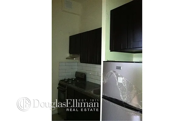 Rented by Douglas Elliman | media 10