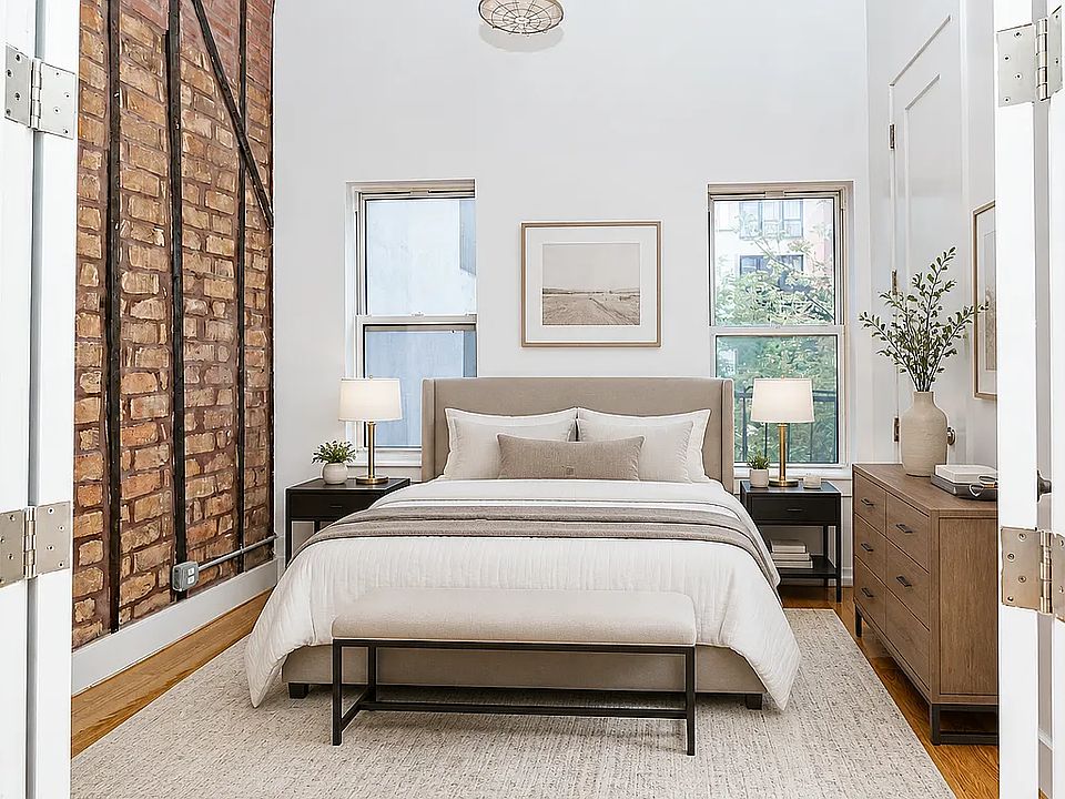 1st image of 33 Montrose Ave #301L