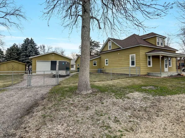 148 3rd St SE, Richmond, MN 56368