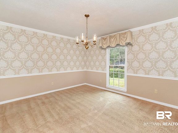 5th image of 6213 Burntwood Dr N