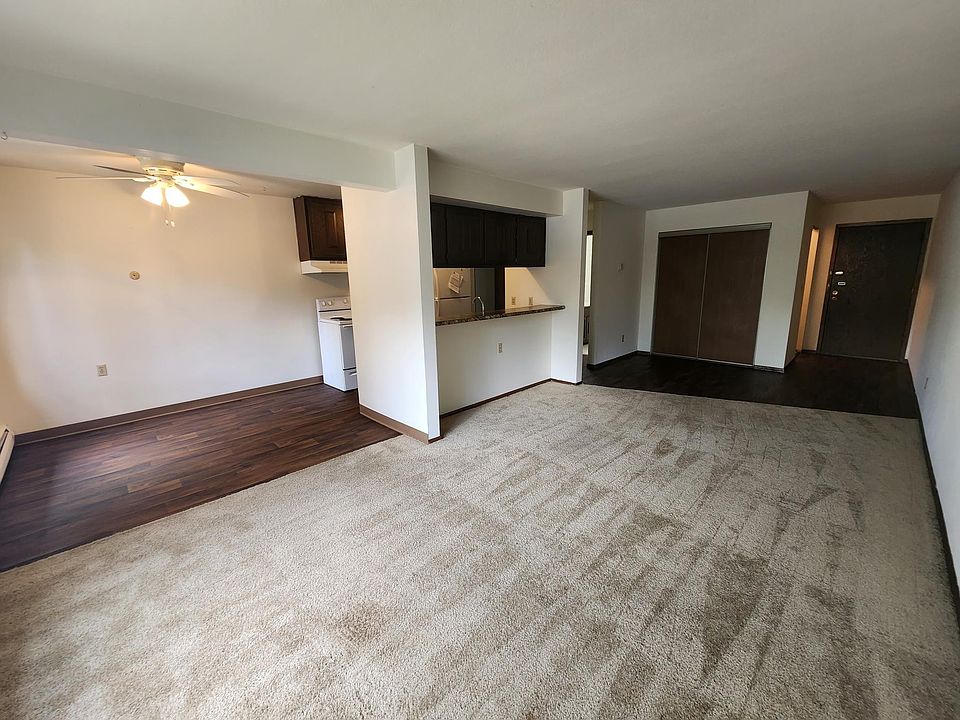 1st image of 1940 Marshall Ave APT 20