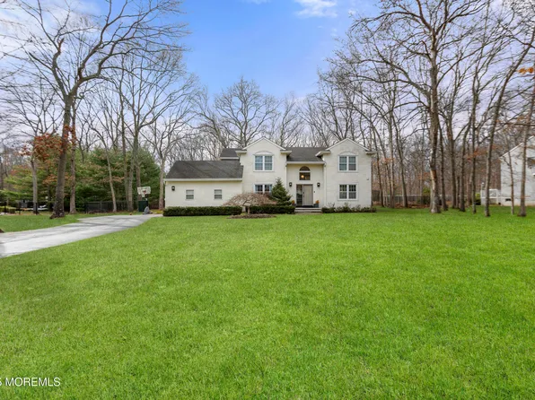24 Pitney Lane, Jackson, NJ 08527