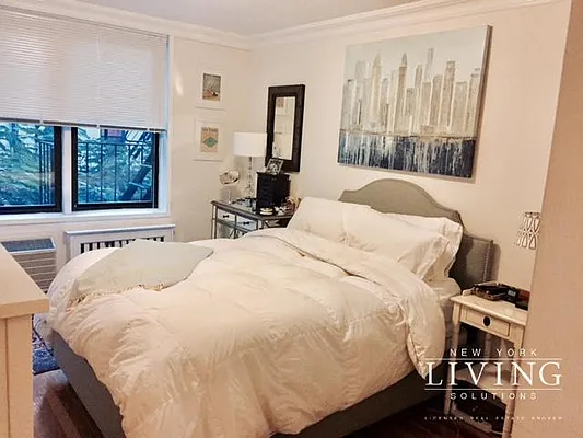 Rented by NY Living Solutions | media 16