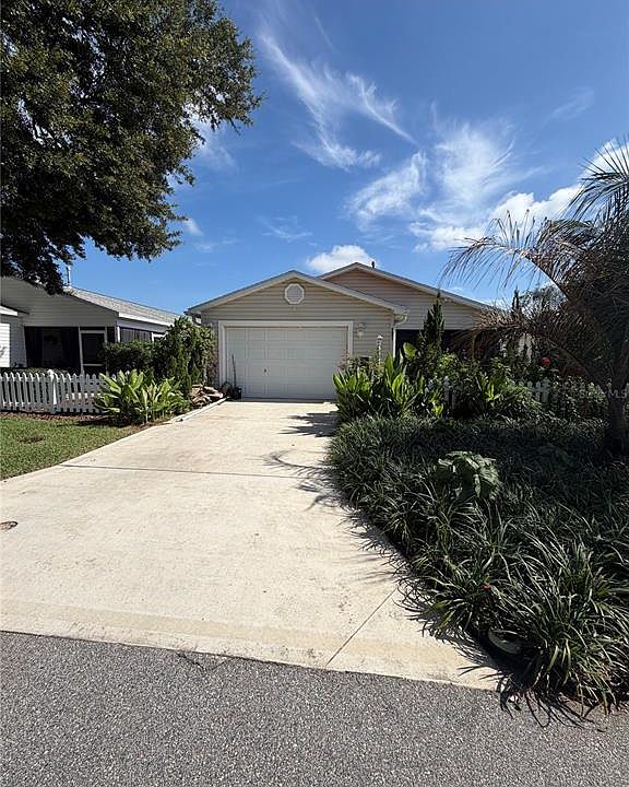 1st image of 7851 SE 173RD PANORAMA PLACE