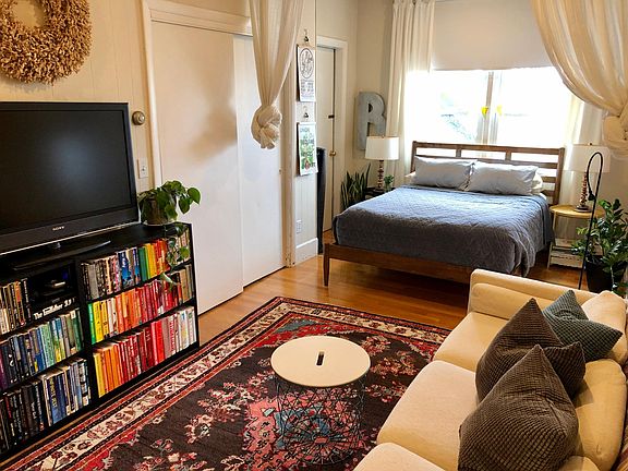 Bedroom/Living room