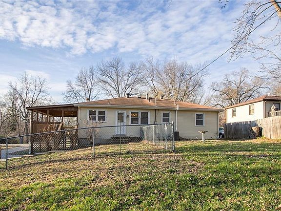 5th image of 1408 Kiowa St