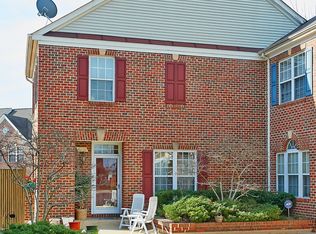 6090 Madison Pointe Ct, Falls Church, VA 22041